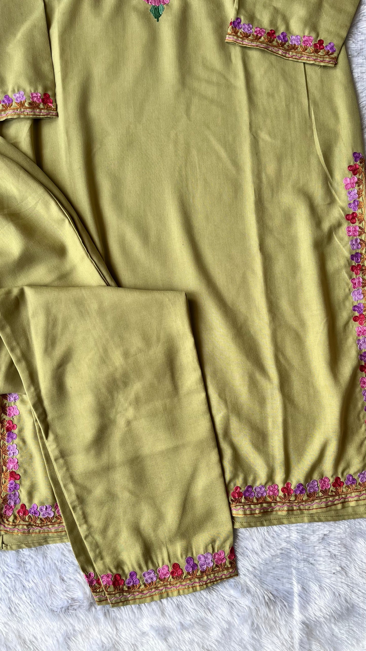 Mehendi Green Rayon Cotton Kashmiri Hand Embroidery Co Ord Set ( Size 38, 40)