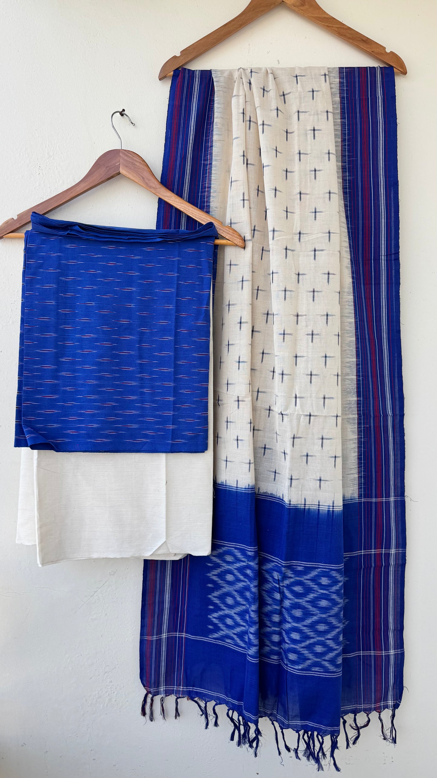 Blue and Off White Unstitched Handloom Cotton Pochampally Ikkat Dress Material