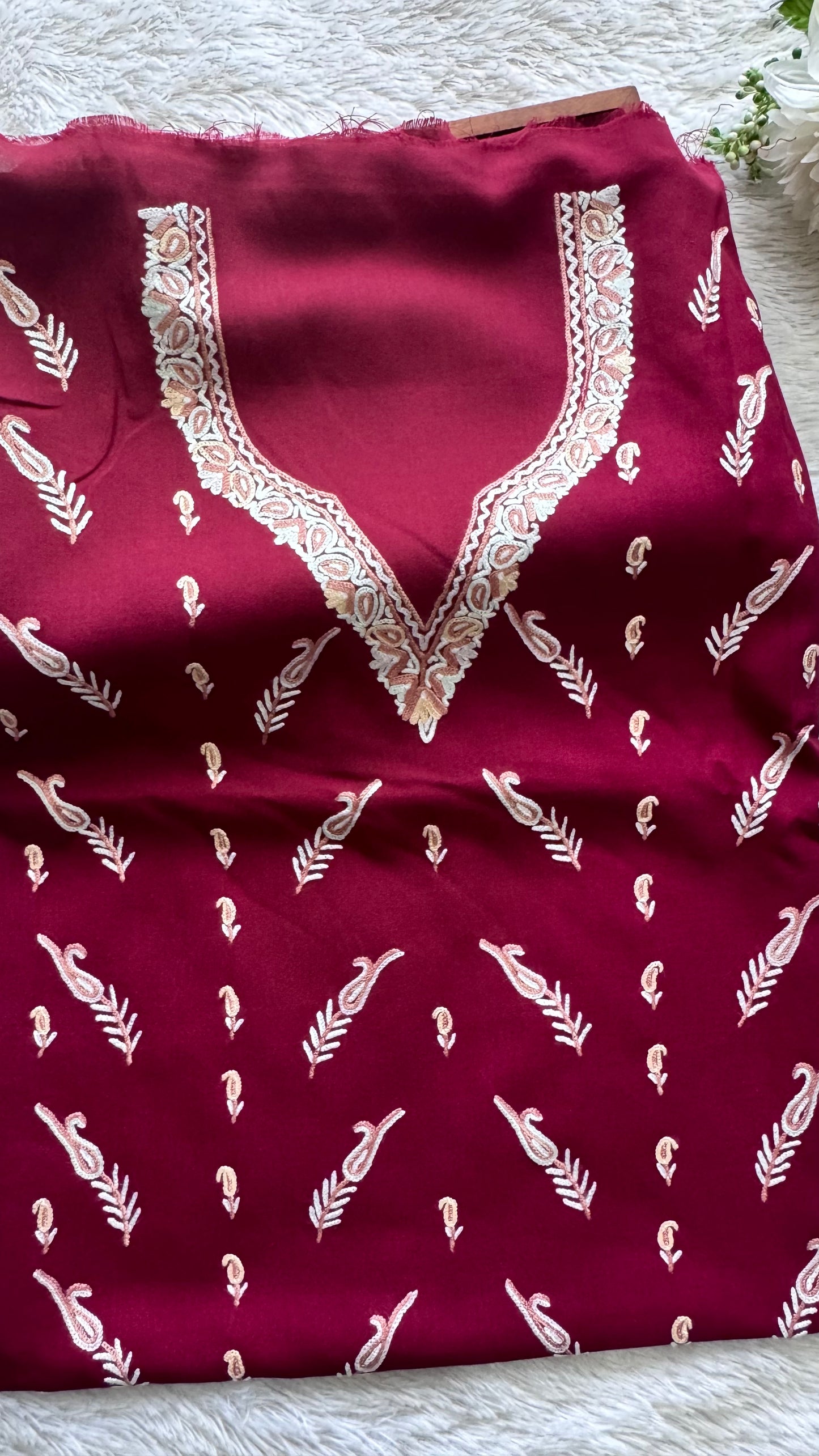 Magenta Small Booti Thread work Pure Cotton Kashmiri Aari Embroidered Co Ord 2 pc Set