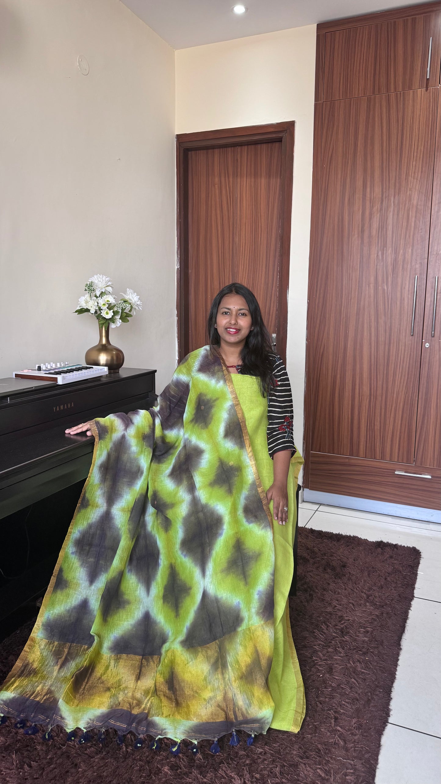 Parrot Green Pure Jayshree Linen 2 Piece Suit with Green- Black Clamp Tye-Dye Dupatta