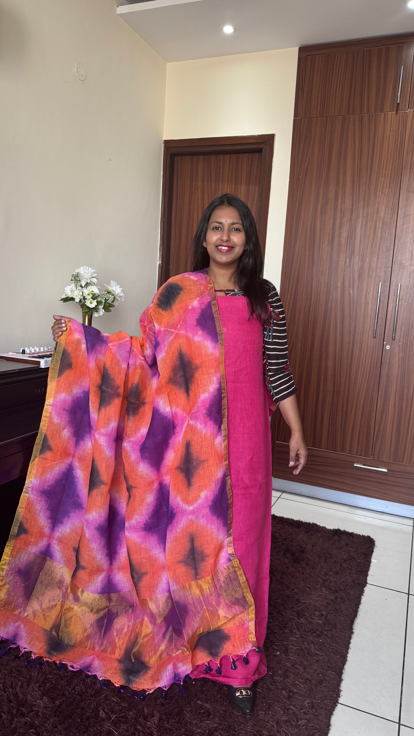 Margenta Pink Pure Jayshree Linen 2 Piece Suit with Margenta Purple Clamp Tye-Dye Dupatta