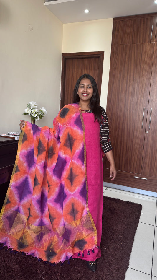 Margenta Pink Pure Jayshree Linen 2 Piece Suit with Margenta Purple Clamp Tye-Dye Dupatta (Copy)