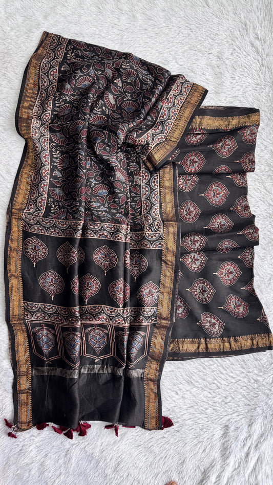 Black Diamond Floral Jaal Motif Hand Block Ajrakh Printed Maheshwari Silk Cotton 2 Piece Suit set