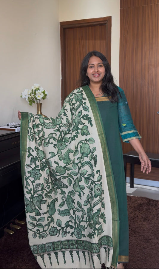 Pudina Green Solid Shade Handloom Kurta with Kalamkari Cotton Dupatta and Zari Border-2 Piece