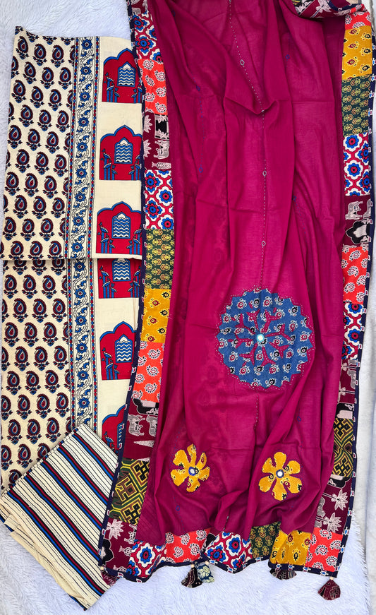 Offwhite Ajrakh Pure Cotton Suit Set with Jharokha Motif and Applique Cotton Dupatta
