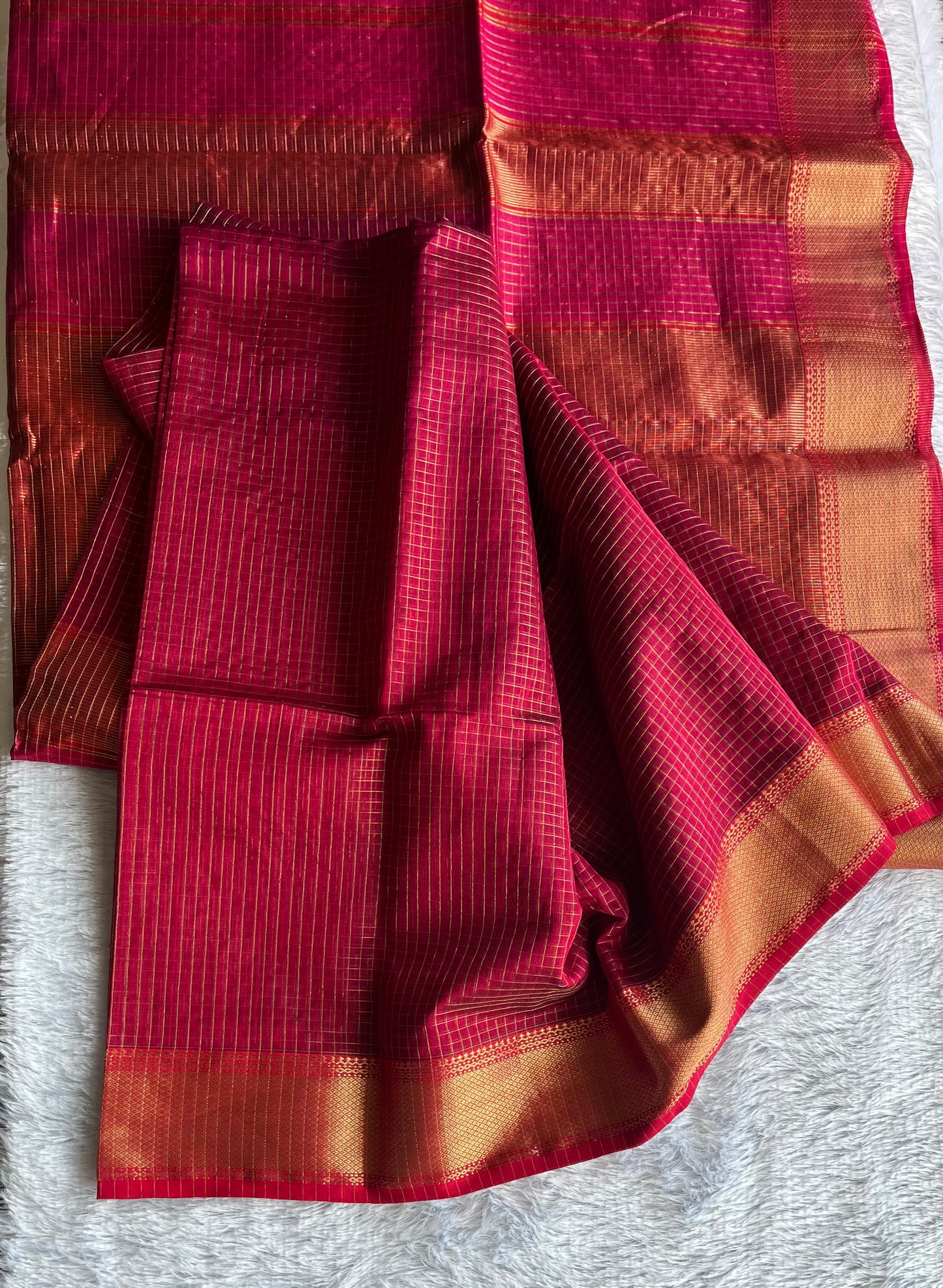 Ruby Pink with Gold Zari Border Maheshwari Silk Saree