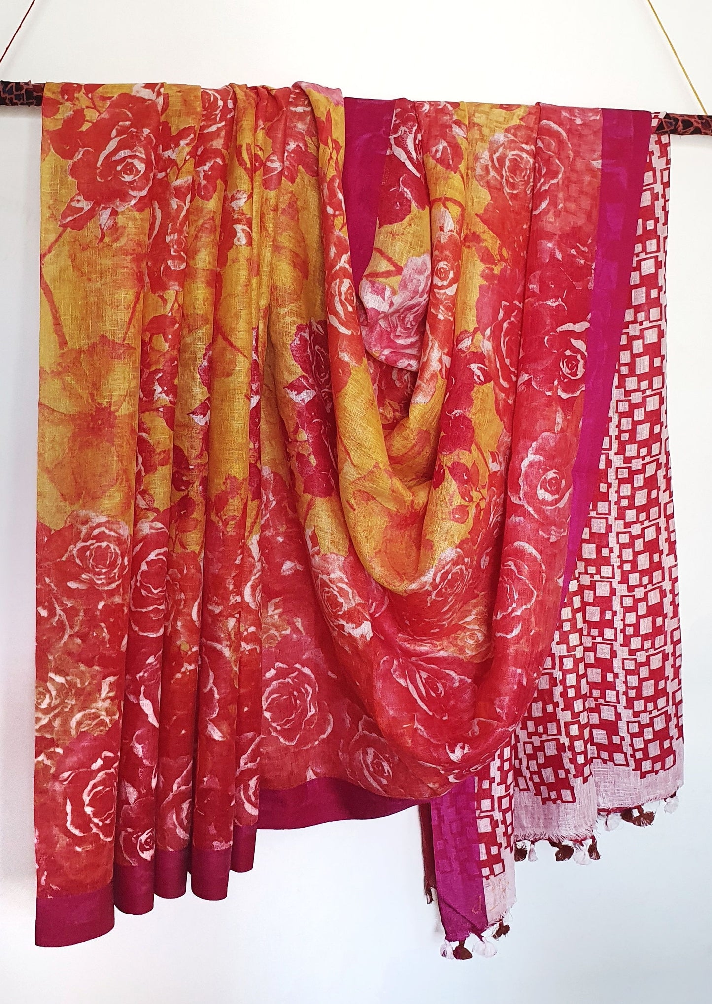 Flower Power Floral Linen Saree