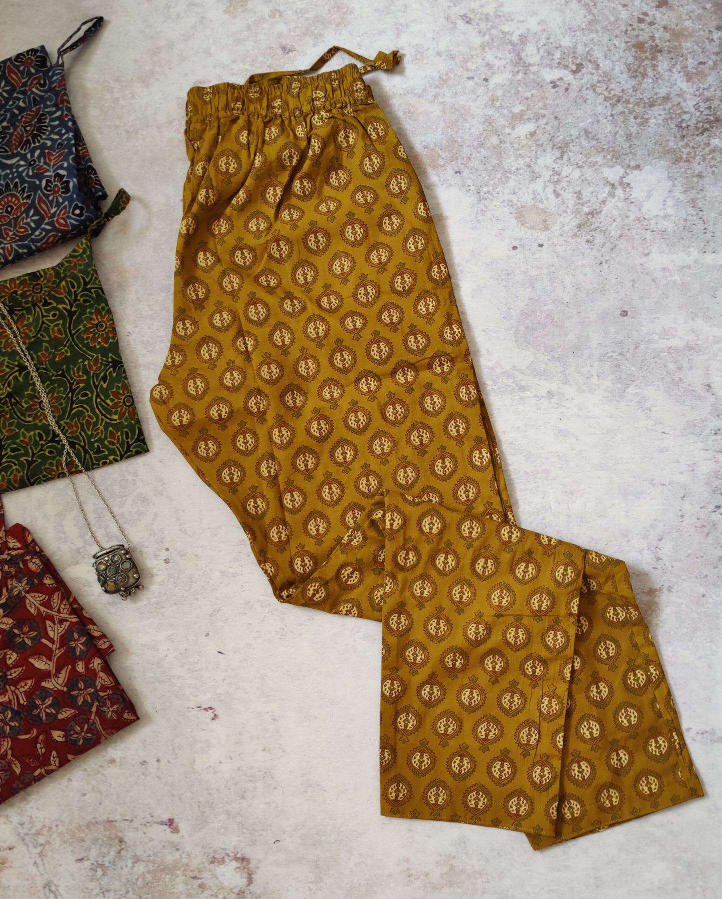 Musrard Yellow Small Booti Motif Cotton Lounge Pants