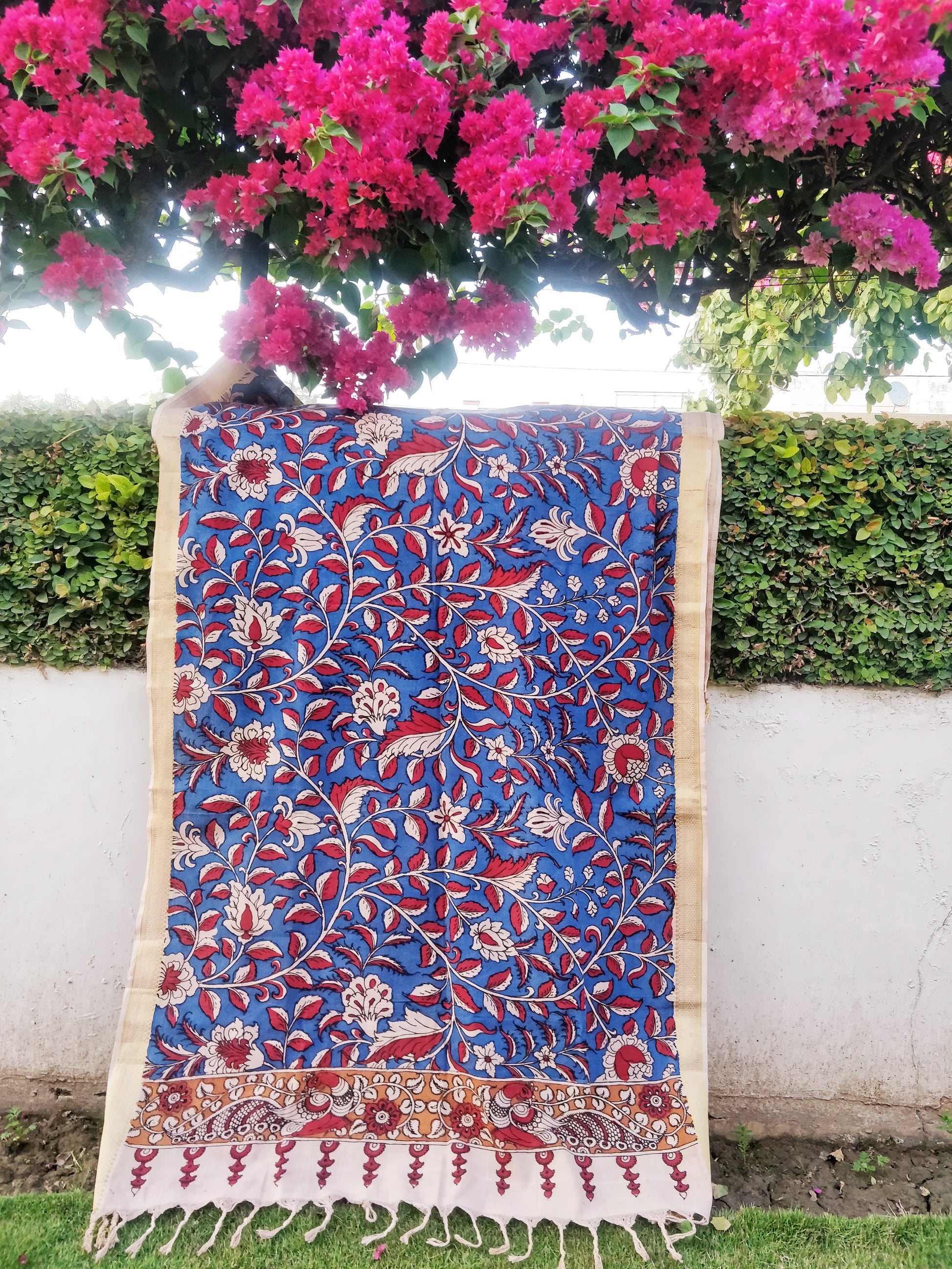 Blue and Red Handpainted Srikalahasti Kalamkari Cotton Dupatta with Zari Border